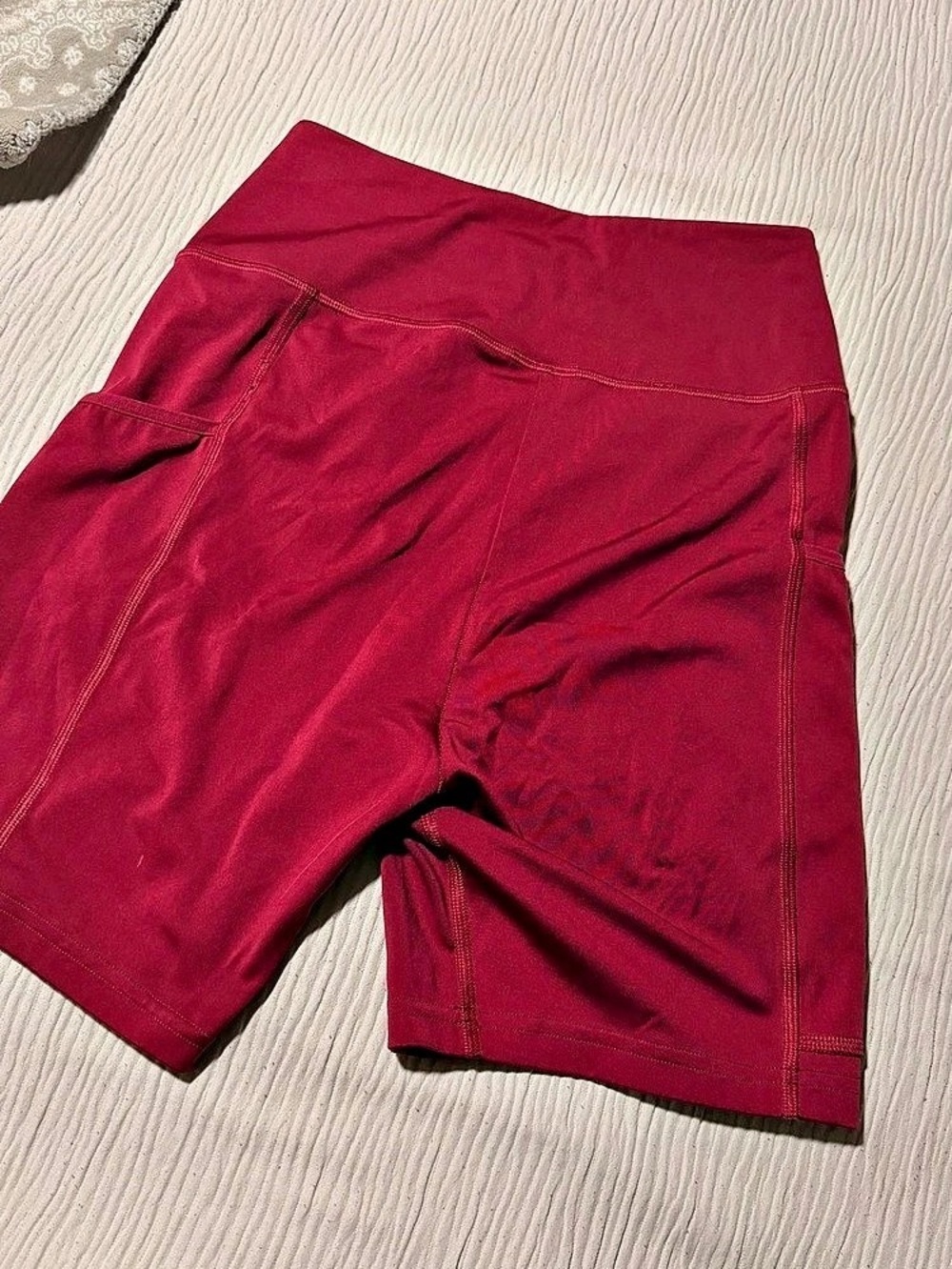 GYMSHARK Training Pocket Shorts Red Athletic Shorts - Picture 2 of 4